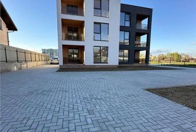 Nou! Prima ! Areal securizat, Nemobilat, doar bucataria echi - 1