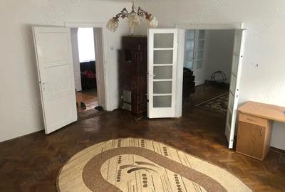 Apartament cu 2 camere decomandat în Central - 3