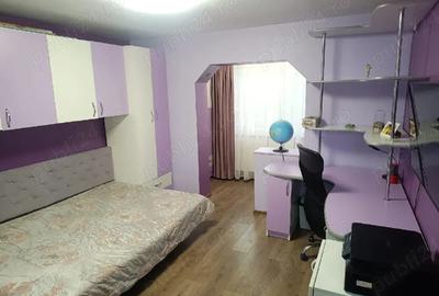 Apartament cu 4 camere decomandat în Lipovei - 4