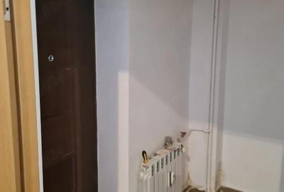 Spațiu comercial, de 80 mp, în Central - 3