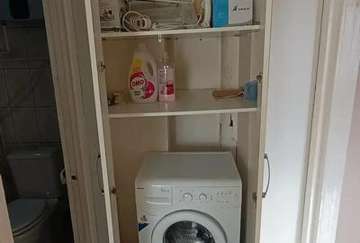 Apartament cu 3 camere semidecomandat în Obor