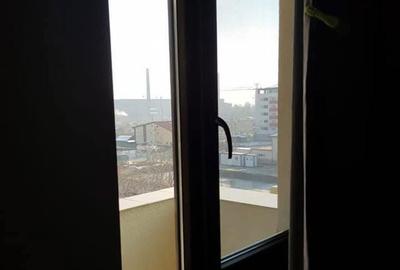 Garsonieră decomandată în Titan - 7