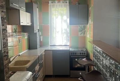 Apartament cu 2 camere decomandat în Răcădău