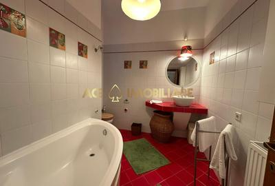 Casă cu 4 camere cu Teren 195 Mp în Vitan - 13