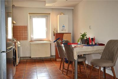 Mega Oportunitate! apartament cu 3 cam in Targoviste - Micr - 4