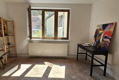 Casa cu curte si parcare in Schei - 11