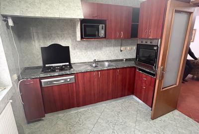 Pantelimon-Fundeni / Apartament 3 cam in vila / Loc de parcare-Curte - 18