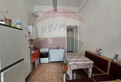 De vanzare Apartament 2 camere în clădire istorică cu lift, Str. Horea - 5