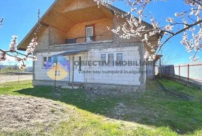 Casă cu 3 camere cu Garaj în Costișa - 2