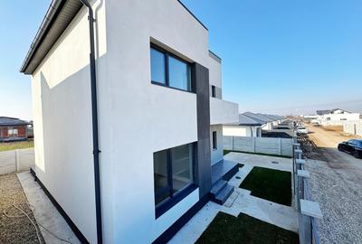 Casa individuală P+1E - 4 camere - 2 bai - teren 455mp - Strada Intre Vii 79 - 3