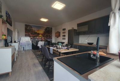 Apartament cu 2 camere decomandat în Cristian - 1