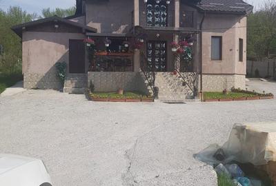 Casă cu 4 camere în Central - 5