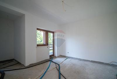 Duplex P+2E cu 7 camere de vânzare in Bușteni , 502 mp teren - 13
