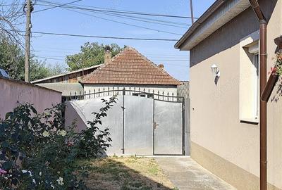 Casa de vanzare, teren mare, intrare auto - Sacadat, Bihor - 5