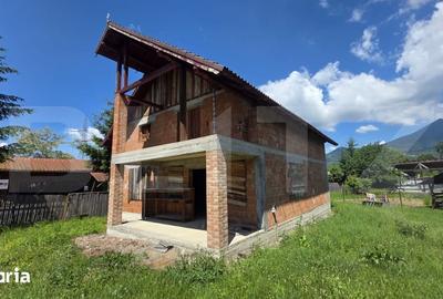Casă cu 4 camere cu Teren 600 Mp în Central - 5