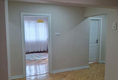 Apartament cu 4 camere decomandat în Central - 4