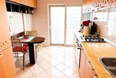 Apartament cu 3 camere decomandat, mobilat în Decebal - 5