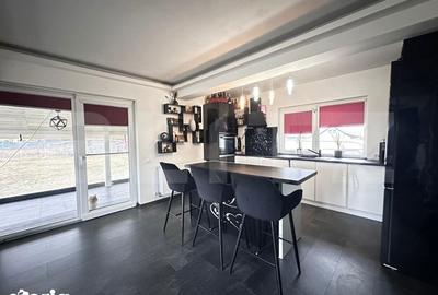 Casă cu 7 camere cu Teren 1350 Mp în Sânpetru - 5