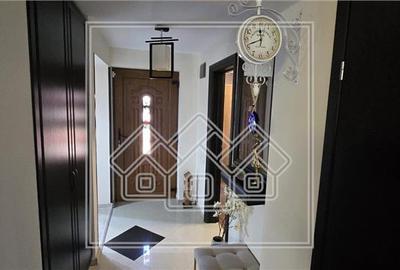 Duplex cu 4 camere cu Canalizare în Aeroport - 33