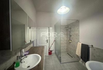 Casă cu 10 camere cu Teren 482 Mp în Central - 5