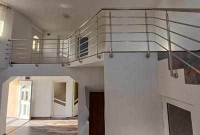 CASA CU 4 CAMERE , BECI SI GARAJ , 825MP TEREN , VOINESTI - 11