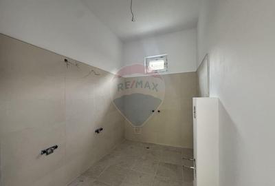 Casa / Vila cu 4 camere de vanzare in zona Vitrometan Casa / Vila cu 4 camere de vanzare in zona Vitrometan - 7