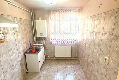 Apartament cu 3 camere decomandat în Central - 1