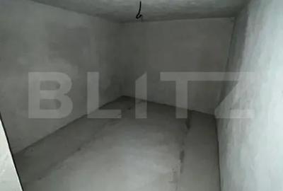 Casă cu 4 camere cu Teren 810 Mp în Central