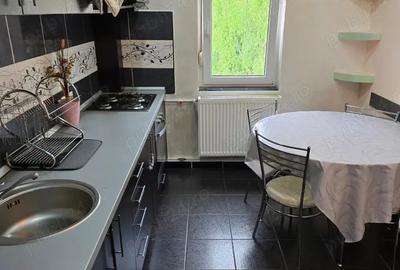 Proprietar vand apartament cu doua camere
