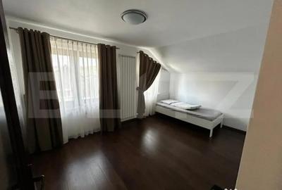 Casă cu 7 camere cu Teren 500 Mp în Central - 2