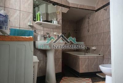 Apartament cu 4 camere decomandat în Central - 1