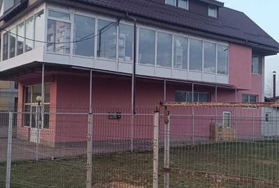 Spațiu comercial, de 350 mp, în Central - 5