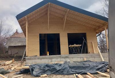 Casă cu Teren 500 Mp în Central - 1