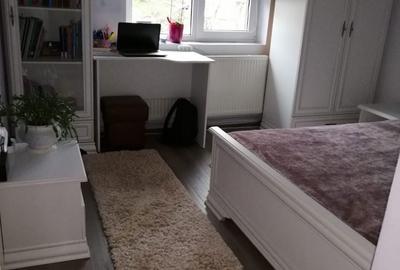 Apartament cu 3 camere decomandat în Exterior Vest - 1