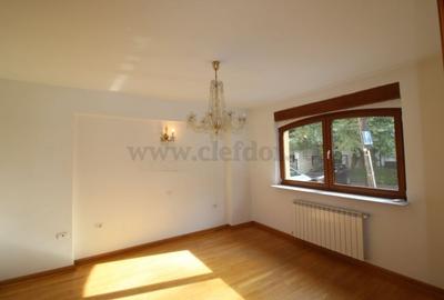 Casă individuală cu 9 camere cu Canalizare în Dorobanți - 6