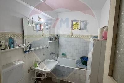 Apartament cu 3 camere decomandat, mobilat în Central - 9