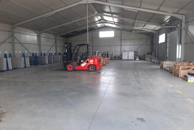 Spațiu comercial, de 510 mp, în Central - 8