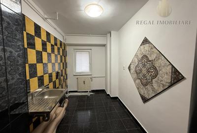 Birou, de 40 mp, în Unirii - 5