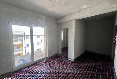 Apartament cu 3 camere nedecomandat în Moșnița Nouă