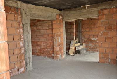 Casă cu 4 camere în Central - 2