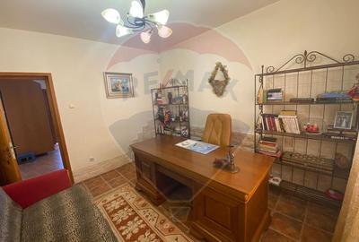 DE VANZARE Vila de vacanta in Pucioasa /Dambovita Comision 0% !!! - 16