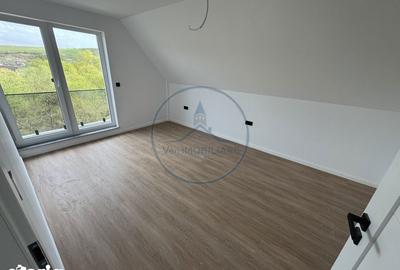 Apartament cu 3 camere în Independenței - 1
