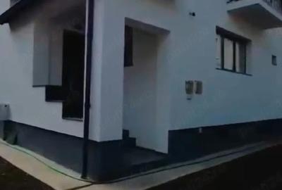 Casă cu 6 camere cu Teren 534 Mp în Central - 7