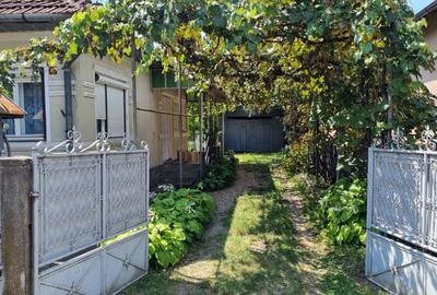 Casă cu 3 camere cu Teren 1100 Mp în Jibou - 1