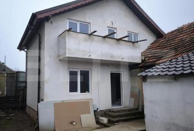 Casă cu 3 camere cu Teren 230 Mp în Lascăr Catargiu - 1