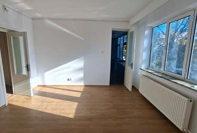 Birouri de inchiriat  Central - 5