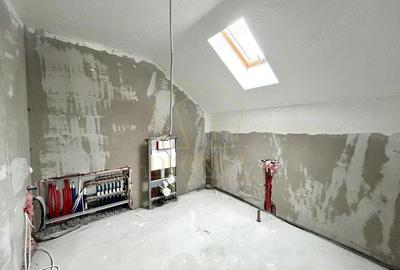 Casă cu 4 camere cu Teren 450 Mp în Moșnița Veche