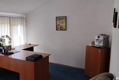 Inchiriez spa?iu birou - 5