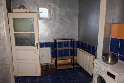 Casa 6 camere libera la vanzare RASNOV - 15