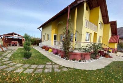 Casă cu 5 camere cu Teren 1000 Mp în Ipotești - 2
